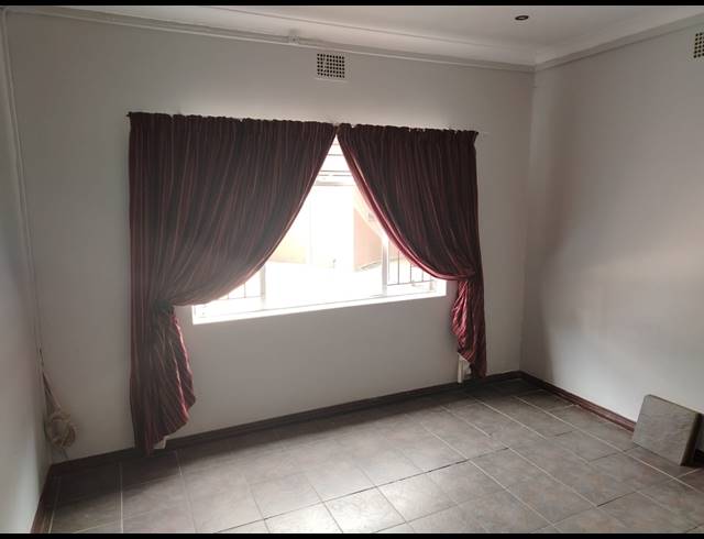 4 BEDROOM FREESTANDING FOR SALE IN BO-DORP